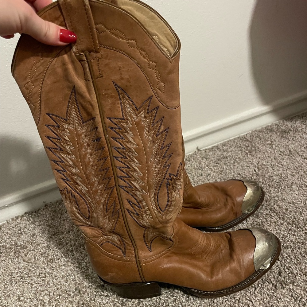 Vintage 1981 Larry Mahan steel toe cowgirl boots